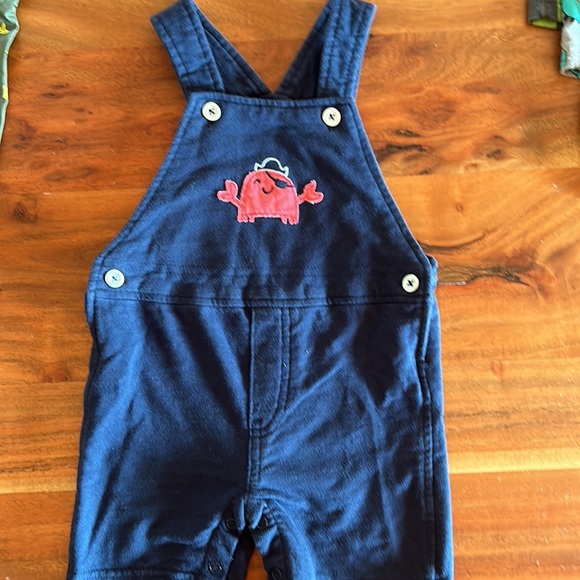 Bundle of shorts and overalls, boy 2t - Picture 4 of 14